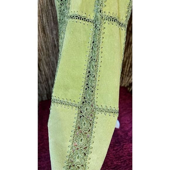 Women’s VTG Leather & Crochet Patchwork Cardigan Sweater - Picture 9 of 11